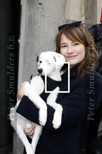Amsterdam 27 maart 2024
Barbara Sloesen met vriend Joost Hofman en hun hondje in het centrum van amsterdam.