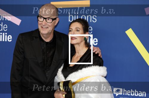 Amsterdam 15 maart 2024
Boekenbal in de stadschouwburg. De familie Chabot heeft het boekenweekgeschenk geschreven . Bart met zijn vrouw en zoons Splinter Chabot Sebastiaan Chabot Maurits Chabot en Storm Chabot.