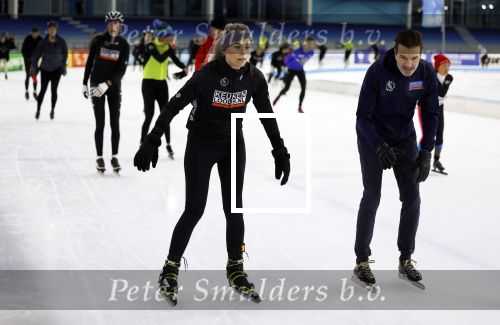 Heerenveen 24 maaart 2024
De hollandse 100 wordt dit jaar gereden in Thyalf . Aanwezig oa Prins Bernhard Prinses Annette Samuel v Vollenhoven Benjamin v Vollenhoven Prinses Margriet Mr Pieter v Vollenhoven Prins Maurits Lucas v Vollenhoven en  Prins Pieter Christiaan . Verder aanwezig Simon Keizer Bas Muijs (en vrouw) Marianne Timmer Benjamin Aslan Joy Beune Eduard Schaepman met zijn zoon en Rob Kamphues met vriendin.