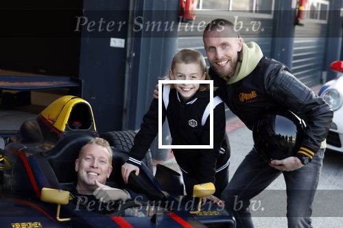Zandvoort 8 maart 2024
Opnames beat the Pro met oa Glenn Helder Thomas Berge Andre Dongelmans Billy Dans Lavezzi Rutjes Nathan Rutjes en Dj Lafuente ( Job Smeltzer) . Bjorn Remmerswaal is de presentator . De opnames vinden plaats op het circuit Zandvoort.