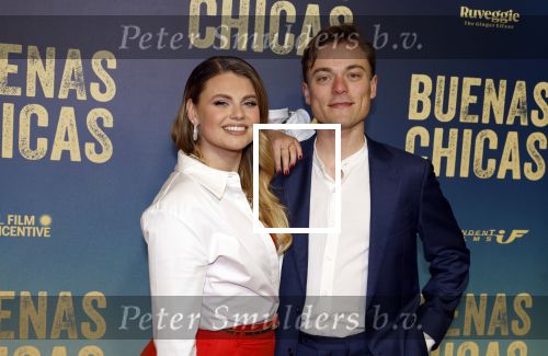 Amsterdam 4 maart 2024
Premiere Buenas Chicas in Tuschinski met oa Susan radder Noel v Kleef Britt Scholte Thijs Boermans Juvat westendorp Robin FringsFelice Poppeliers en Christina Zaragoza. Britt Scholte met vriend