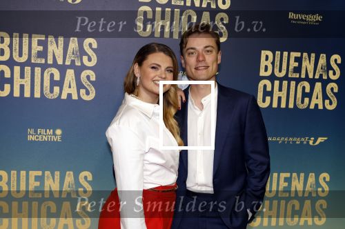 Amsterdam 4 maart 2024
Premiere Buenas Chicas in Tuschinski met oa Susan radder Noel v Kleef Britt Scholte Thijs Boermans Juvat westendorp Robin FringsFelice Poppeliers en Christina Zaragoza. Britt Scholte met vriend