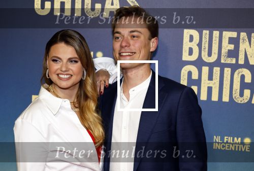 Amsterdam 4 maart 2024
Premiere Buenas Chicas in Tuschinski met oa Susan radder Noel v Kleef Britt Scholte Thijs Boermans Juvat westendorp Robin FringsFelice Poppeliers en Christina Zaragoza. Britt Scholte met vriend