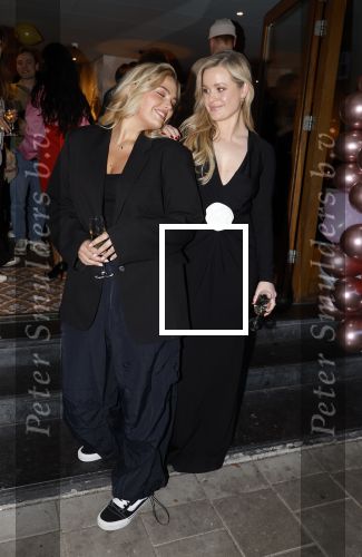 Amsterdam 22 maart 2024
Opening restaurant Poppy\'s van Moise Trustfull  Britt Scholte en Carola Kirschbaum . Isadee Jansen
