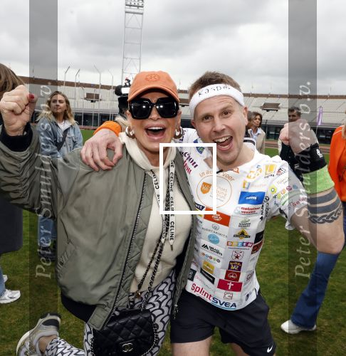 Amsterdam 16 maart 2024
Radio 538 run tbv het Prinses Maxima Centrum in het Olympisch stadion. Oa aanwezig 
Connie Witteman en Jeroen v Veen
