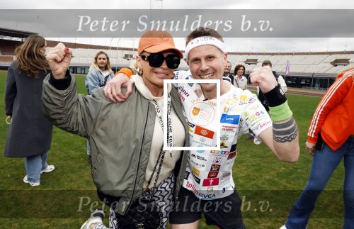 Amsterdam 16 maart 2024
Radio 538 run tbv het Prinses Maxima Centrum in het Olympisch stadion. Oa aanwezig 
Connie Witteman en Jeroen v Veen