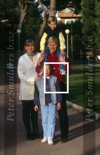 Barcelona 20 Februari 1995
Ronald Koeman met zijn vrouw Bartina Koeman, Debbie Koeman en Tim Koeman