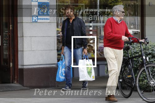 Amsterdam 1 september 2017  
Derk Bolt doet boodschappen in Amsterdam zuid.
