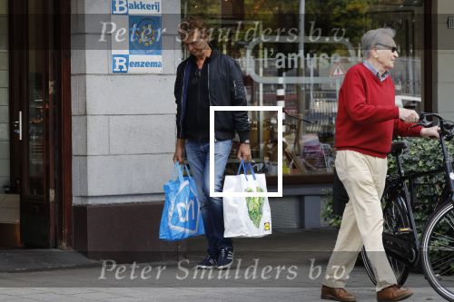 Amsterdam 1 september 2017  
Derk Bolt doet boodschappen in Amsterdam zuid.