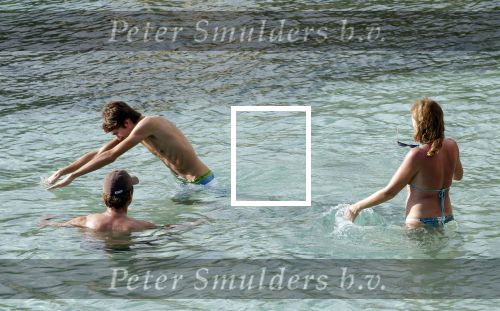 Curacao 5 januari 2012
Derk Bolt met zijn vrouw en zoon bij het Avila beach hotel.