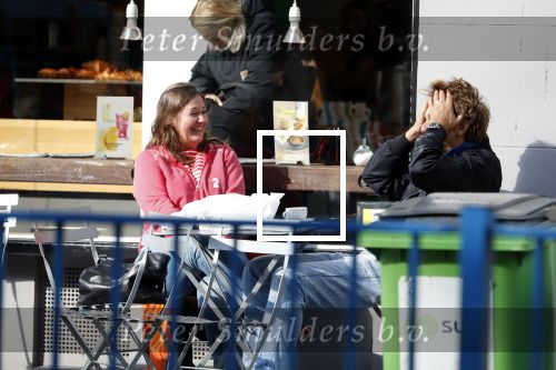 Amsterdam 15 september 2017
Derk Bolt drinkt kopje koffie met een vriendin bij de coffee company