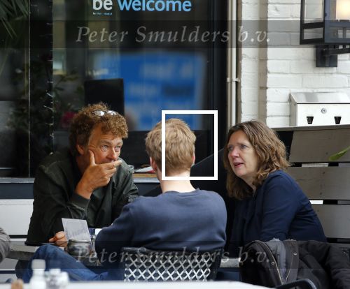 Amsterdam 22 mei 2015    
Derk Bolt met kennisen op terras.