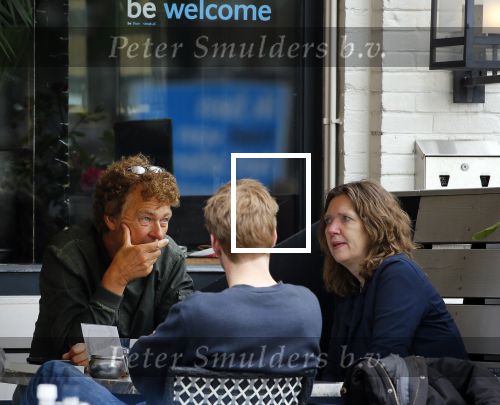 Amsterdam 22 mei 2015    
Derk Bolt met kennisen op terras.