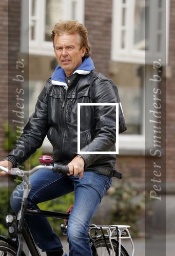 Amsterdam 23 april 2013
Derk Bolt op de fiets in amsterdam zuid.