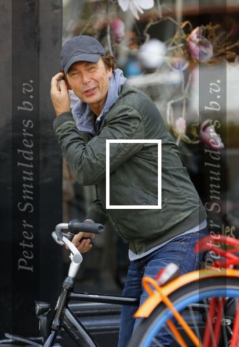 Amsterdam 26 mei 2015   
Derk Bolt op de fiets in amsterdam zuid