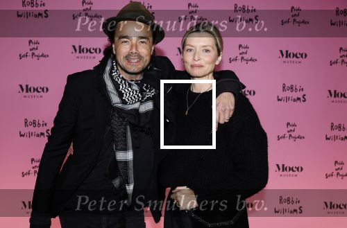 Amsterdam 7 maart 2024
Opening expositie Robbie Williams in het Moco museum. Dinand Woesthoff met zijn vrouw Lucy