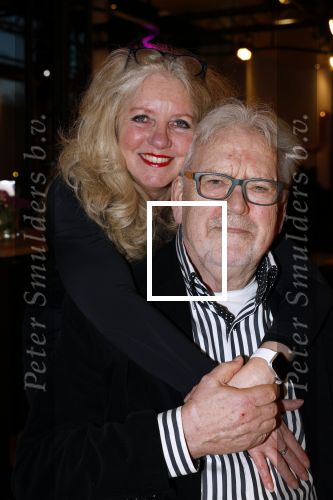 Den Bosch 23 maart 2024
Premiere ver van je bed in theater de Parade. Ernst daniel Smid met vriendin
