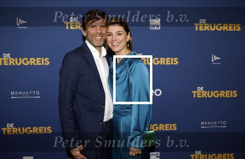 Rotterdam 13 maart 2024
Premiere de terugreis met oa Martin v Waardenberg en Leny Breederveld. Evi Hanssen en partner Kurt Loyens