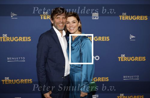 Rotterdam 13 maart 2024
Premiere de terugreis met oa Martin v Waardenberg en Leny Breederveld. Evi Hanssen en partner Kurt Loyens