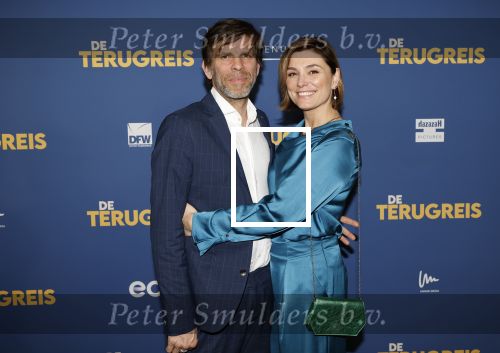 Rotterdam 13 maart 2024
Premiere de terugreis met oa Martin v Waardenberg en Leny Breederveld. Evi Hanssen en partner Kurt Loyens