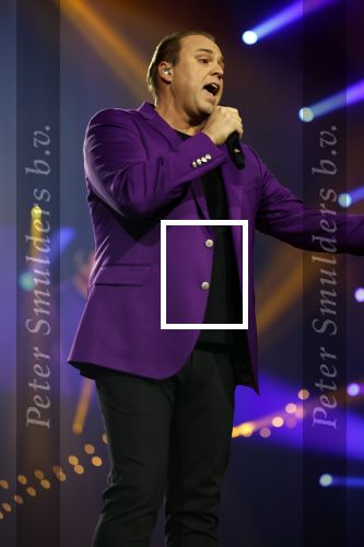 Amsterdam 8 maart 2024
Holland zingt Hazes in het ziggo dome met oa Jeoen v d Boom Andre Hazes Douwe Bob Samantha Steenwijk Jamai Looman en Frans Bauer .