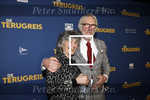 Rotterdam 13 maart 2024
Premiere de terugreis met oa Martin v Waardenberg en Leny Breederveld. Freek e Jonge met partner Hella