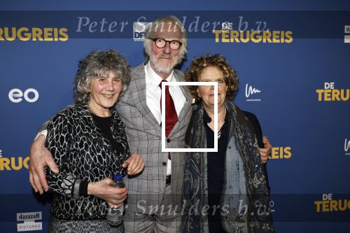 Rotterdam 13 maart 2024
Premiere de terugreis met oa Martin v Waardenberg en Leny Breederveld. Freek de Jonge met partner Hella en Brigitte Kaandorp