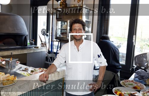 Amsterdam 19 maart 2024
Boekpresentatie Angelique Woudenberg in restaurant Breda. Freek v Noordwijk