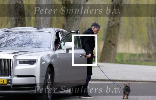Amsterdam 9 maart 2024
Gerard Spong rijdt met zijn Rolls Royce naar het park om zijn hond uit te laten.
