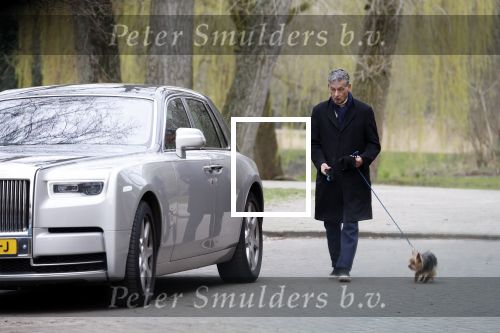 Amsterdam 9 maart 2024
Gerard Spong rijdt met zijn Rolls Royce naar het park om zijn hond uit te laten.