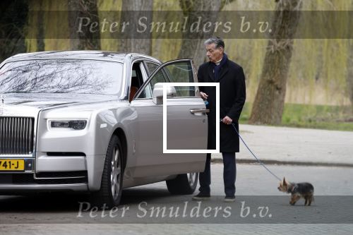 Amsterdam 9 maart 2024
Gerard Spong rijdt met zijn Rolls Royce naar het park om zijn hond uit te laten.