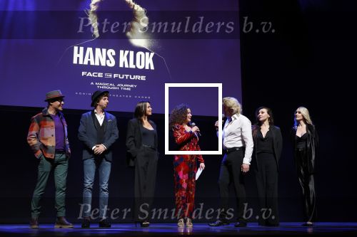 Amsterdam 14 maart 2024
Presentatie nieuwe show Hans Klok in Carre . Katja Schuurman doet presentatie. Hans Klok Stanley Burleson Jenily Wagenmakers  Zarina Potapova Katja Schuurman en Bo Yael Ufkes