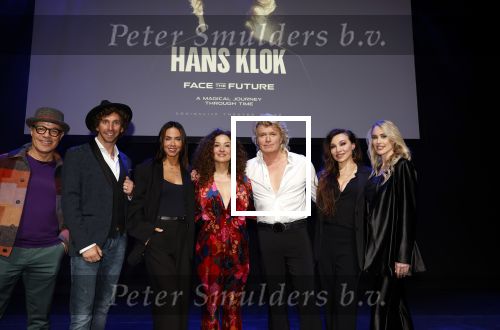 Amsterdam 14 maart 2024
Presentatie nieuwe show Hans Klok in Carre . Katja Schuurman doet presentatie. Hans Klok Stanley Burleson Jenily Wagenmakers  Zarina Potapova Katja Schuurman en Bo Yael Ufkes