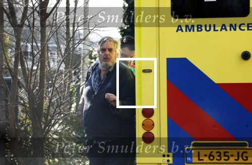 Amsterdam 7 maart 2024
Hans v d Togt wordt met de ambulance opgehaald bij zijn woonark / woonboot en daarna met loeiende sirenes naar het AMC gebracht.