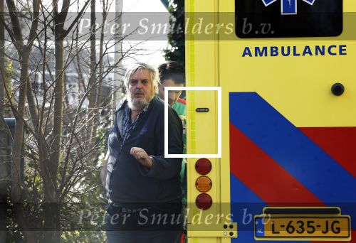 Amsterdam 7 maart 2024
Hans v d Togt wordt met de ambulance opgehaald bij zijn woonark / woonboot en daarna met loeiende sirenes naar het AMC gebracht.