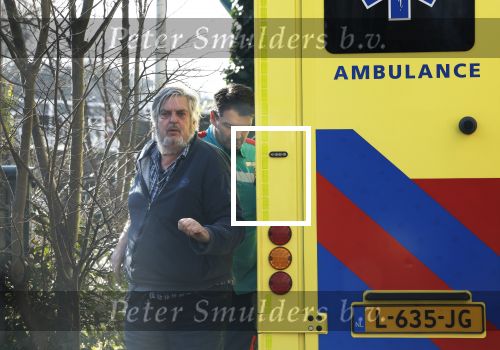 Amsterdam 7 maart 2024
Hans v d Togt wordt met de ambulance opgehaald bij zijn woonark / woonboot en daarna met loeiende sirenes naar het AMC gebracht.