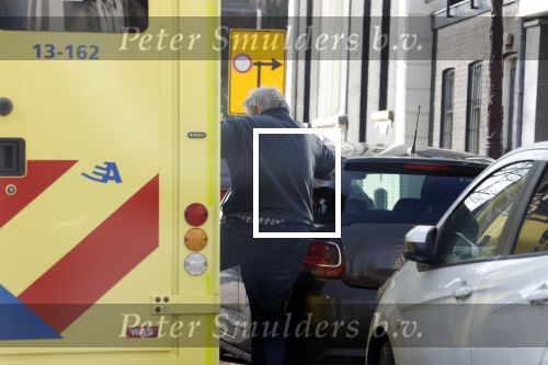 Amsterdam 7 maart 2024
Hans v d Togt wordt met de ambulance opgehaald bij zijn woonark / woonboot en daarna met loeiende sirenes naar het AMC gebracht.