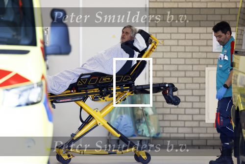 Amsterdam 7 maart 2024
Hans v d Togt wordt met de ambulance opgehaald bij zijn woonark / woonboot en daarna met loeiende sirenes naar het AMC gebracht.