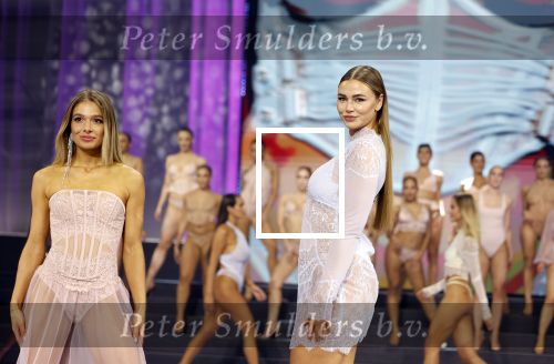 Amsterdam 5 maart 2024
Modeshow Hunkemoller in de westergasfabriek . Oa Loiza lamers loopt mee.
