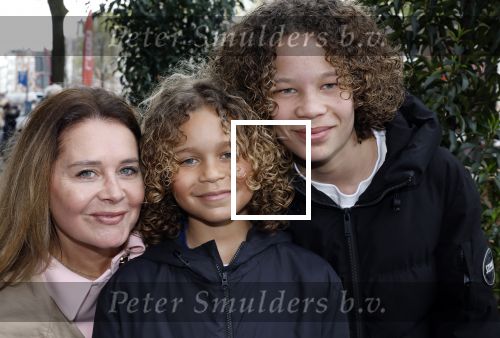 Amsterdam 27 maart 2024
Boekpresentatie Nino Wilkes in boom boom Chicago. Irene Avogadri met zoons