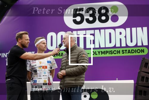 Amsterdam 16 maart 2024
Radio 538 run tbv het Prinses Maxima Centrum in het Olympisch stadion. Oa aanwezig 
Jeroen v Veen