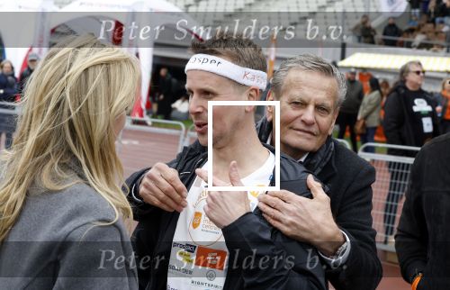 Amsterdam 16 maart 2024
Radio 538 run tbv het Prinses Maxima Centrum in het Olympisch stadion. Oa aanwezig 
Jeroen v Veen met vader Bas Smit