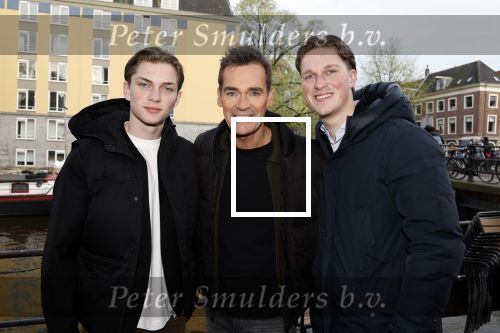 Amsterdam 21 maart 2024
Cd presentatie Billy Dans in de Jordaan. Jeroen v d Boom met zijn zoons Luuk en Daan