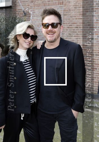 Amsterdam 19 maart 2024
Boekpresentatie Angelique Woudenberg in restaurant Breda. Johnny de Mol kwam met zijn vrouw Anouk Mol