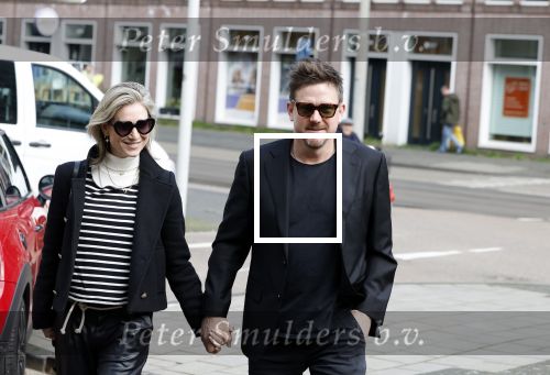 Amsterdam 19 maart 2024
Boekpresentatie Angelique Woudenberg in restaurant Breda. Johnny de Mol kwam met zijn vrouw Anouk Mol