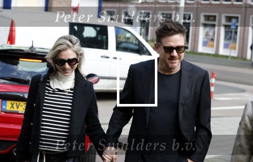 Amsterdam 19 maart 2024
Boekpresentatie Angelique Woudenberg in restaurant Breda. Johnny de Mol kwam met zijn vrouw Anouk Mol