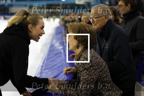 Heerenveen 24 maaart 2024
De hollandse 100 wordt dit jaar gereden in Thyalf . Aanwezig oa Prins Bernhard Prinses Annette Samuel v Vollenhoven Benjamin v Vollenhoven Prinses Margriet Mr Pieter v Vollenhoven Prins Maurits Lucas v Vollenhoven en  Prins Pieter Christiaan . Verder aanwezig Simon Keizer Bas Muijs (en vrouw) Marianne Timmer Benjamin Aslan Joy Beune Eduard Schaepman met zijn zoon en Rob Kamphues met vriendin.