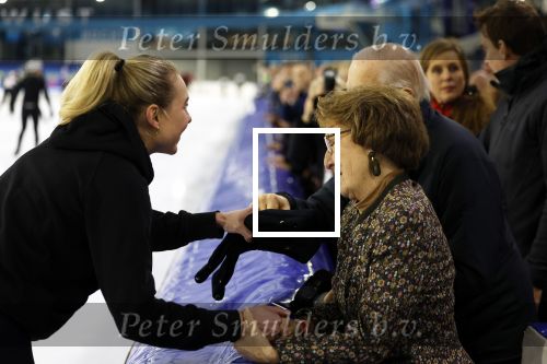 Heerenveen 24 maaart 2024
De hollandse 100 wordt dit jaar gereden in Thyalf . Aanwezig oa Prins Bernhard Prinses Annette Samuel v Vollenhoven Benjamin v Vollenhoven Prinses Margriet Mr Pieter v Vollenhoven Prins Maurits Lucas v Vollenhoven en  Prins Pieter Christiaan . Verder aanwezig Simon Keizer Bas Muijs (en vrouw) Marianne Timmer Benjamin Aslan Joy Beune Eduard Schaepman met zijn zoon en Rob Kamphues met vriendin.