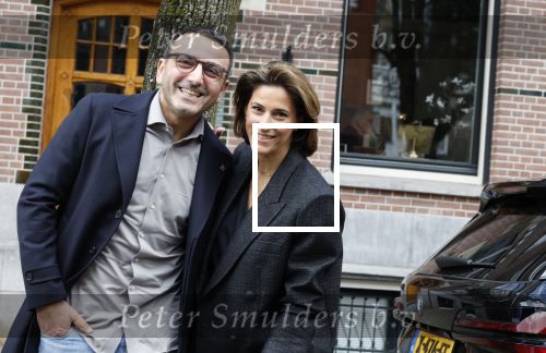 Amsterdam 23 maart 2024
Kristina Bozilovic met haar man Tamer op straat in Amsterdam zuid.