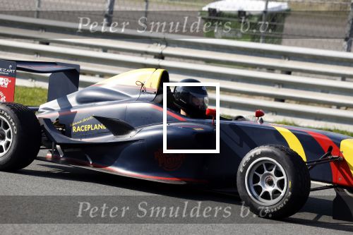 Zandvoort 8 maart 2024
Opnames beat the Pro met oa Glenn Helder Thomas Berge Andre Dongelmans Billy Dans Lavezzi Rutjes Nathan Rutjes en Dj Lafuente ( Job Smeltzer) . Bjorn Remmerswaal is de presentator . De opnames vinden plaats op het circuit Zandvoort.